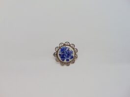 Brosa din argint filigran cu portelan delft