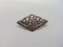 Brosa din argint cu marcasite