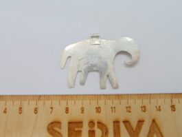 Pandantiv elefant din argint lucrat manual, semnat