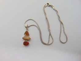 Lant si pandantiv din argint cu citrin