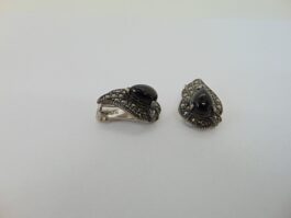 Cercei clips din argint cu marcasite si onix