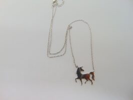 Lant cu unicorn din argint rodiat