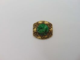 Brosa din argint filigran aurit cu jad sculptat Sung China